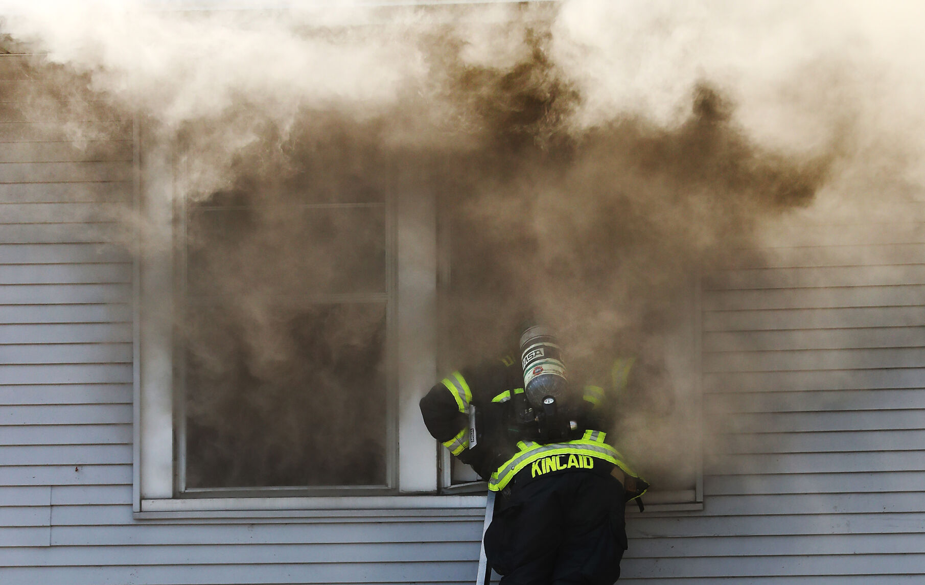 070320-House-Fire-002